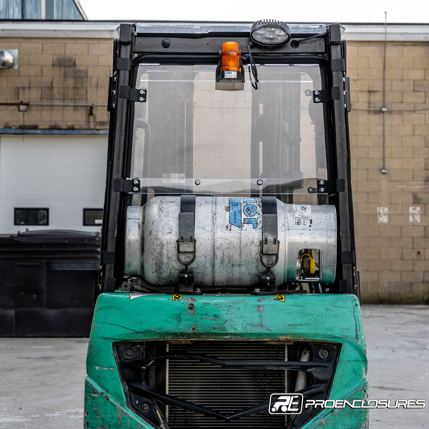 Mitsubishi forklift rear windshield propane tank